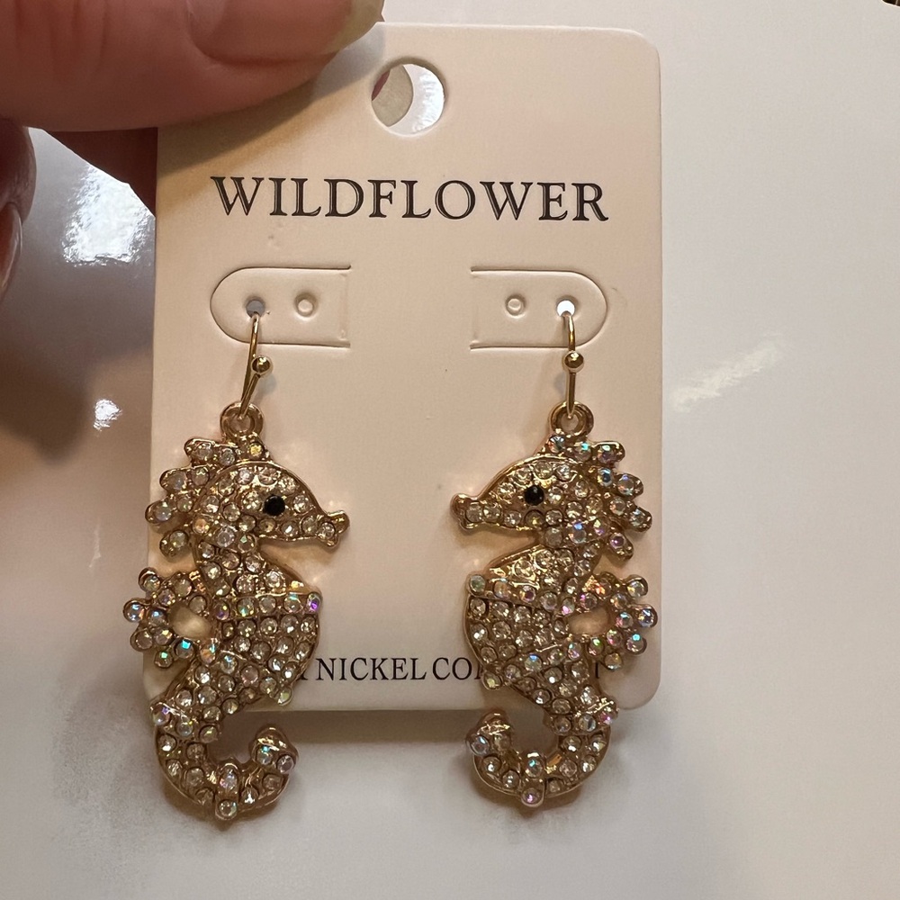 Wildflowers Sparkling Gold Seahorse Earrings NWT